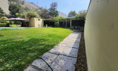 Oportunidad Vendo Terreno de 2500 m2 en zona residencial de La Molina