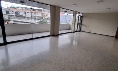 Departamento en Alquiler en Lomas de Urdesa, 3 Habitaciones, 3 Baños, Balcón, Garaje, Norte de Guayaquil.
