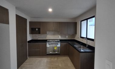 Casas Nuevas en Venta 6 minutos de Paseo Tollocan, $2,350,000 Acepto Creditos