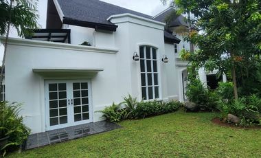 Rumah Cantik Mewah Elegan Siap Huni Strategis Area Kemang Jakarta Selatan