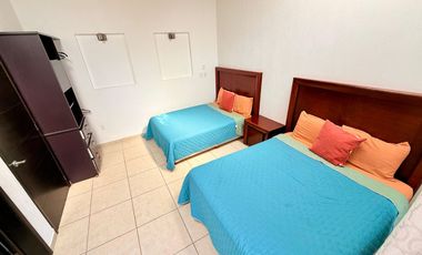 RENTA de bonita CASA ÁNGELES con alberca y jacuzzi climatizados; con vistas panorámicas con enorme jardín en Fracc Rancho San Diego en Ixtapan de la S
