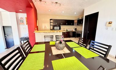 RENTA de bonita CASA ÁNGELES con alberca y jacuzzi climatizados; con vistas panorámicas con enorme jardín en Fracc Rancho San Diego en Ixtapan de la S