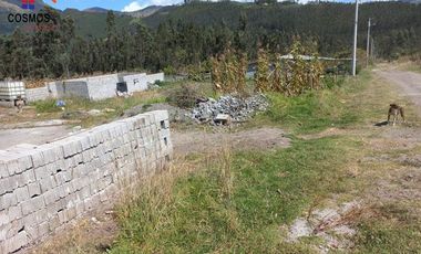 Venta de terreno en Otavalo sector Gualavi por San Pablo del Lago, 810 m2
