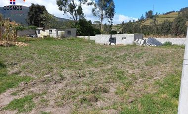 Venta de terreno en Otavalo sector Gualavi por San Pablo del Lago, 810 m2