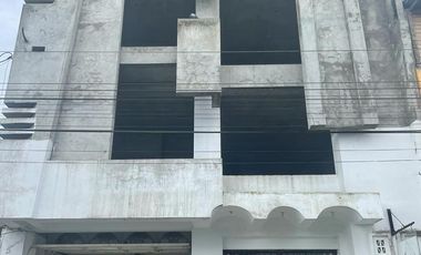 venta edificio en obra gris en la Concordia