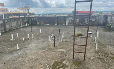 venta edificio en obra gris en la Concordia