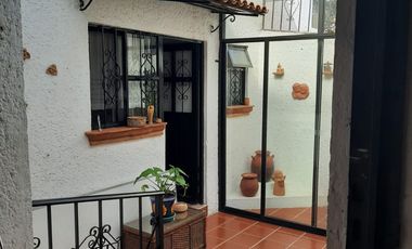SE VENDE CASA EN CLUB DE GOLF CON BUNGALOW