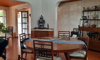 SE VENDE CASA EN CLUB DE GOLF CON BUNGALOW