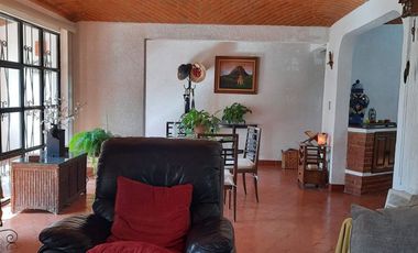 SE VENDE CASA EN CLUB DE GOLF CON BUNGALOW