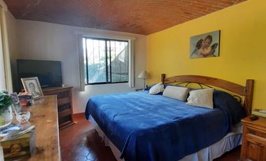 SE VENDE CASA EN CLUB DE GOLF CON BUNGALOW