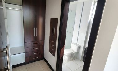 Samborondon, Renta de hermosa casa 4 dormitorios con Piscina, jacuzzi y sauna