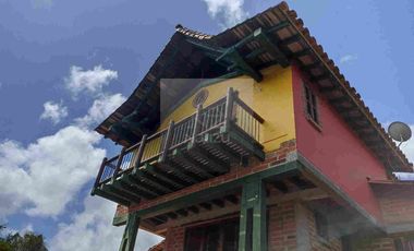 Finca para la venta, ubicada en el casco urbano de La Ceja