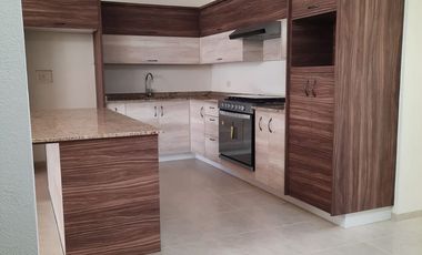 EN VENTA CASA NUEVA DE UN PISO EN TEQUISQUIAPAN