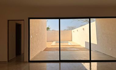 Casa en Venta en Conkal, Privada Al Norte de La Ciudad