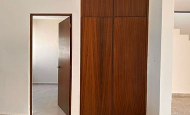 Casa en Venta en Conkal, Privada Al Norte de La Ciudad