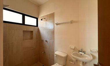 Casa en Venta en Conkal, Privada Al Norte de La Ciudad