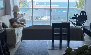 Departamento en 3er. piso en Torre Santa María. Alberca, gimnasio y vigilancia 24/7