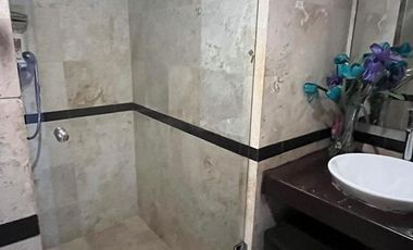 Departamento en 3er. piso en Torre Santa María. Alberca, gimnasio y vigilancia 24/7