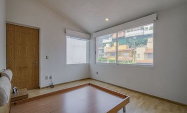CASA EN VENTA INTERLOMAS CON PRECIO DE OPORTUNIDAD