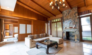3 Bedroom Pool Villa in Saraphi