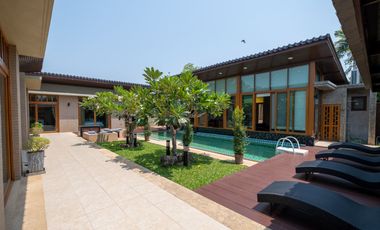 3 Bedroom Pool Villa in Saraphi