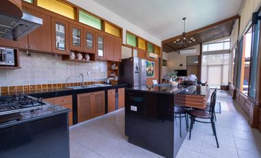 3 Bedroom Pool Villa in Saraphi