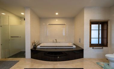 3 Bedroom Pool Villa in Saraphi