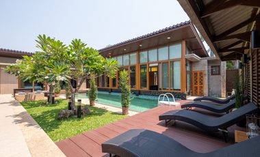 3 Bedroom Pool Villa in Saraphi