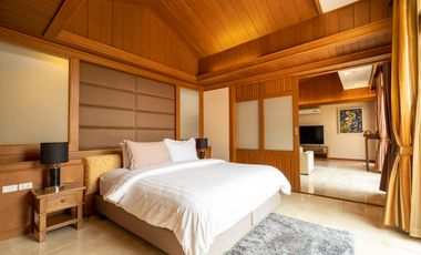 3 Bedroom Pool Villa in Saraphi