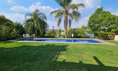 LAS CAÑADAS OPORTUNIDAD CASA EN VENTA CON ALBERCA Y LOFT INDEPENDIENTE