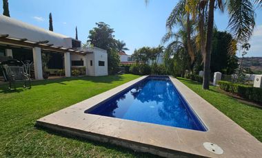 LAS CAÑADAS OPORTUNIDAD CASA EN VENTA CON ALBERCA Y LOFT INDEPENDIENTE