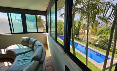 LAS CAÑADAS OPORTUNIDAD CASA EN VENTA CON ALBERCA Y LOFT INDEPENDIENTE