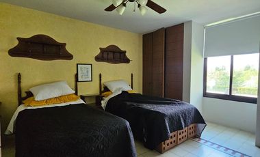 LAS CAÑADAS OPORTUNIDAD CASA EN VENTA CON ALBERCA Y LOFT INDEPENDIENTE