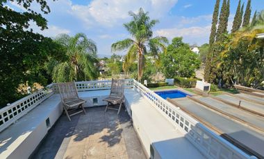 LAS CAÑADAS OPORTUNIDAD CASA EN VENTA CON ALBERCA Y LOFT INDEPENDIENTE