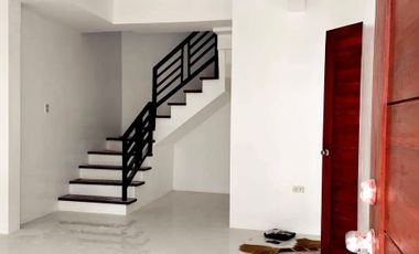 3 Bedrooms,3 Toilet and Bath TOWNGHOUSE for SALE in Paranaque CITY