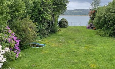 Excelente Terreno Urbano de 2486m2 con Casa en Valdivia a orilla del Río Calle Calle