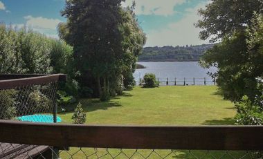 Excelente Terreno Urbano de 2486m2 con Casa en Valdivia a orilla del Río Calle Calle