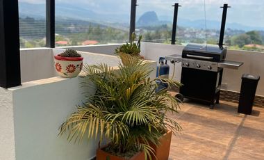 APARTAMENTO DUPLEX EN GUATAPE, EXCLUSIVO, HERMOSA VISTA, DE LUJO