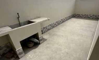 VENDO CASA EN ZONA RESIDENCIAL FRENTE A PARQUE EN URB. SANTA CATALINA, LA VICTORIA