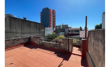 Venta PH a Reciclar con Terraza Propia Parque Chacabuco