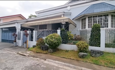 Bungalow Spacious Classic Home in Cainta Rizal with 4 Bedroom and 4 Toilet & Bath PH2506