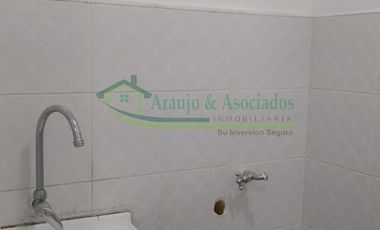 En Girardot - Cundinamarca - Colombia Vendemos hermoso apartamento en condominio.Brisas de Agua Blanca con 4 balcones.