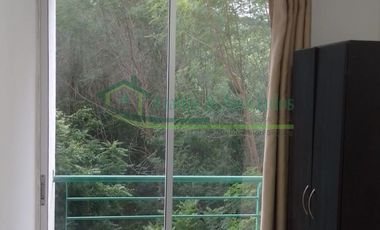 En Girardot - Cundinamarca - Colombia Vendemos hermoso apartamento en condominio.Brisas de Agua Blanca con 4 balcones.