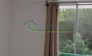 En Girardot - Cundinamarca - Colombia Vendemos hermoso apartamento en condominio.Brisas de Agua Blanca con 4 balcones.