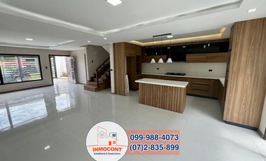 MODERNA VIVIENDA DE VENTA, Sector Molinopamba C1292