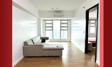 FOR SALE: Good Deal 1 Bedroom Corner Unit | Kroma Tower | Makati City