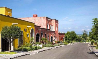 Lote de 1,061 m2 en Residencial de lujo con amenidades, en venta San Miguel de Allende.
