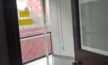Elegante oficina o consultorio (dentista u otro) en 1er piso en esquina edificio corporativo