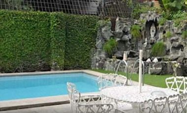 Spacious House with Pool for Sale in San Miguel Village, Makati City