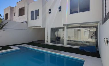CASA EN VENTA EN IXTAPAN DE LA SAL